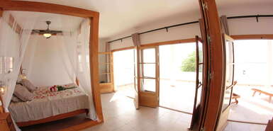 Boutique-Hotel Casa Evora - Maio - Suite Cesaria - Schlafzimmer mit Himmelbett