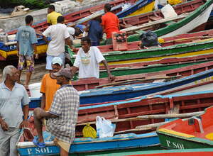 Ponto  do Sol - Fischerboote im Hafen Boca de Pistola