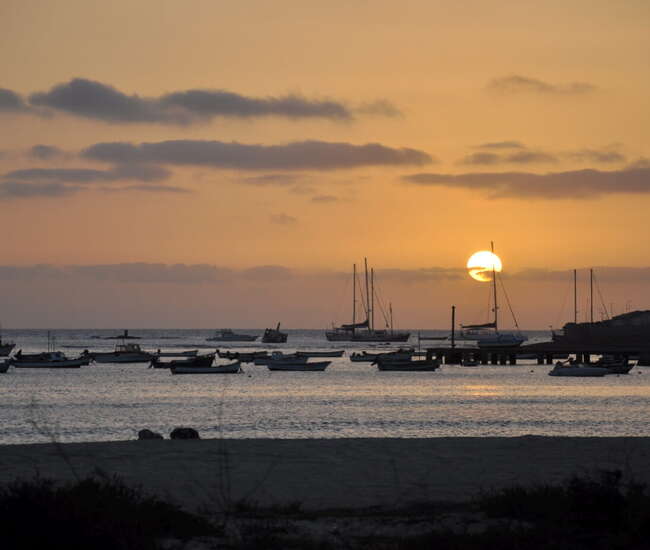 Kapverdische Insel Boavista Dämmerstunde im Hafen von Sal Rei