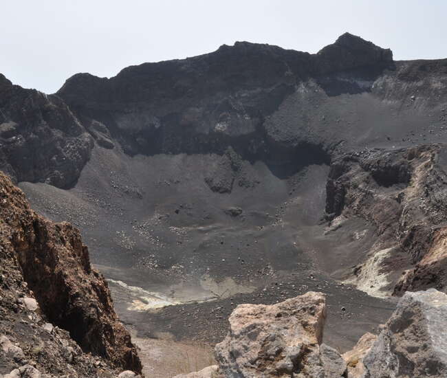 Kapverden Vukaninsel Fogo Pioo de Fogo : Blick in den Krater