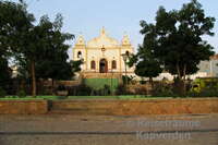 <p>Die katholsiche Kirche im Hauptort Vila do Maio</p>